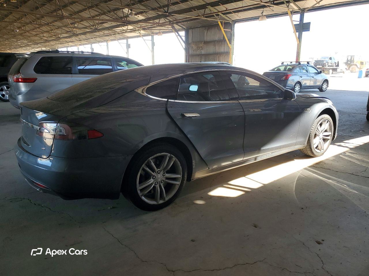 Tesla Model S 2013