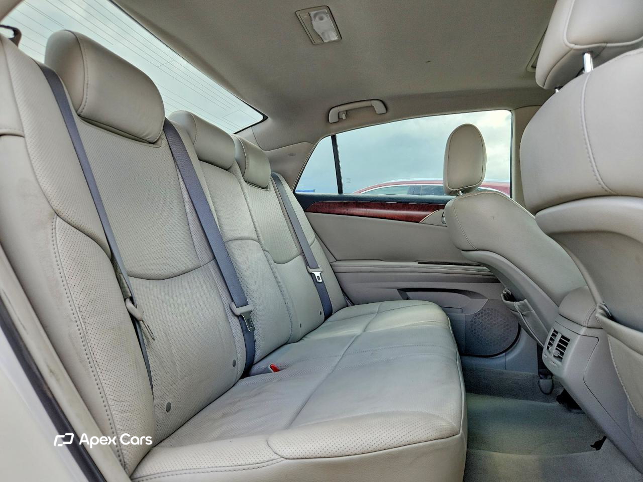 Toyota Avalon 2011