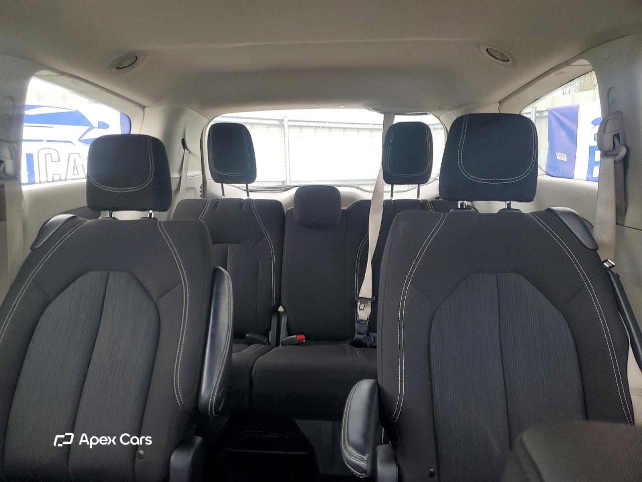 Chrysler Voyager 2023