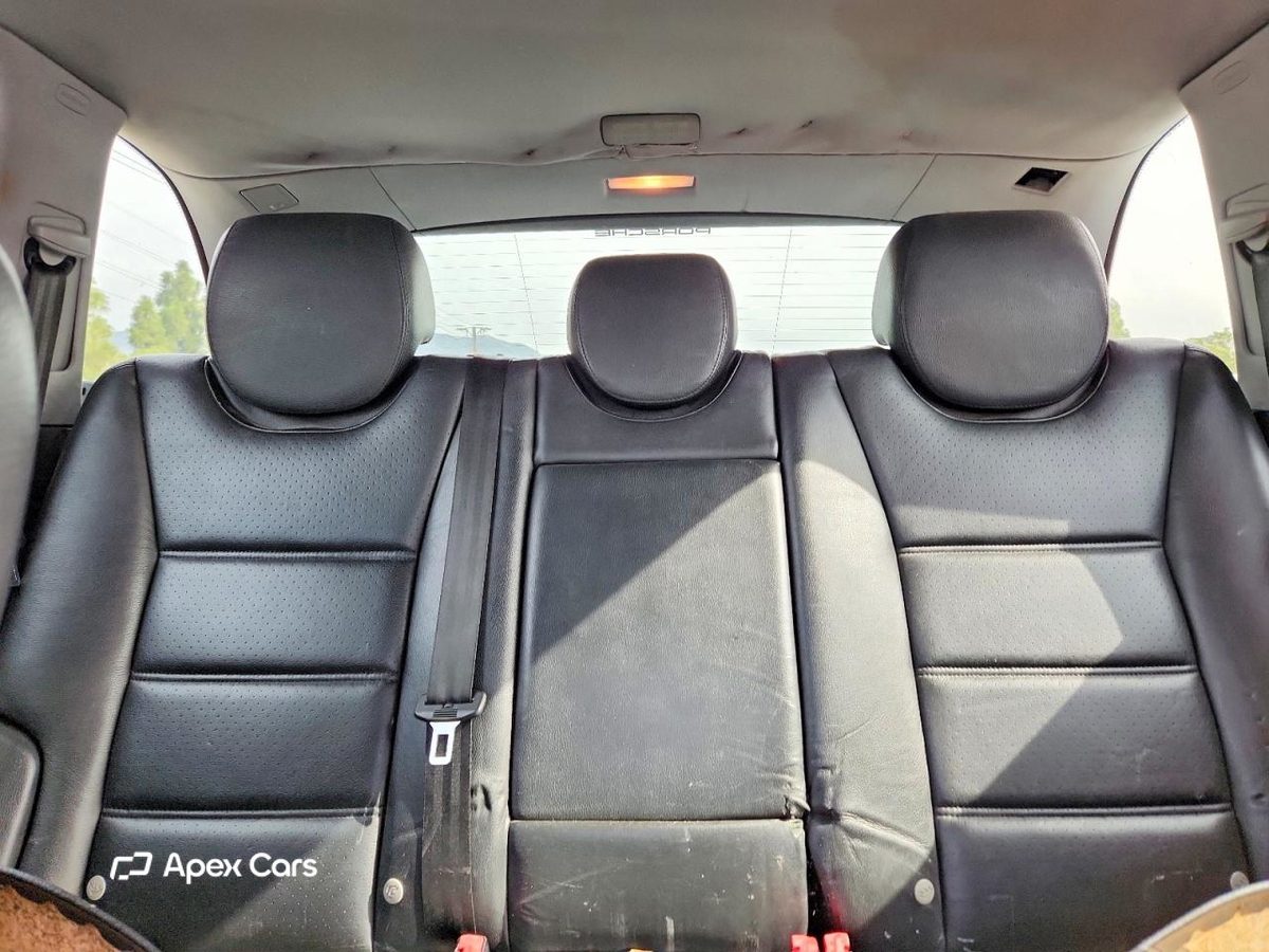 Porsche Cayenne 2005