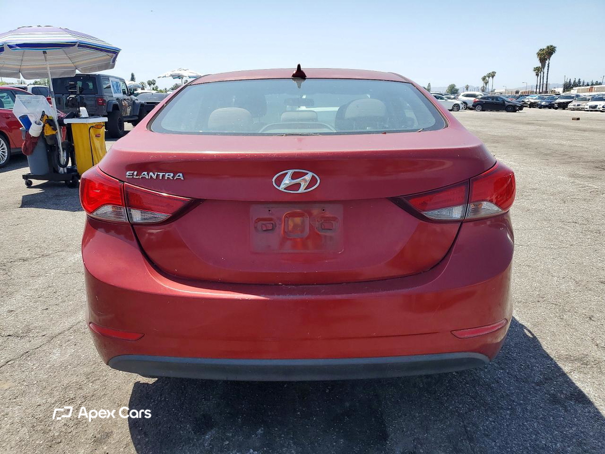 Hyundai Elantra 2016