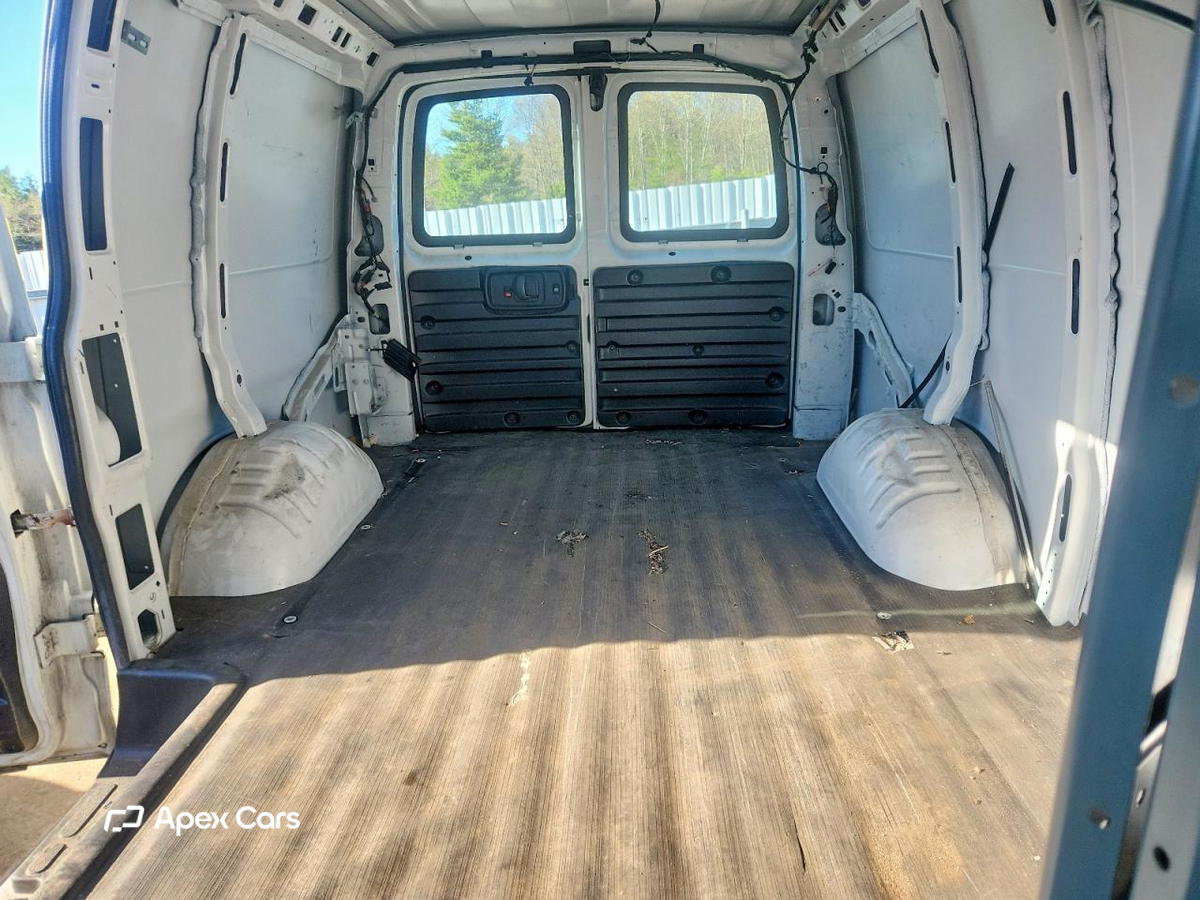 Chevrolet Express 2021