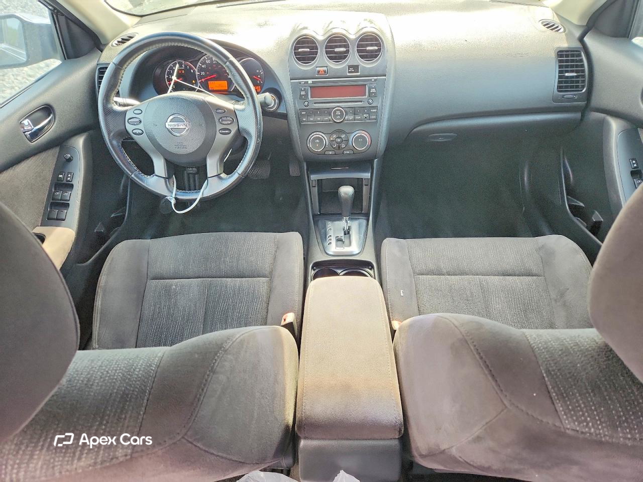 Nissan Altima 2011