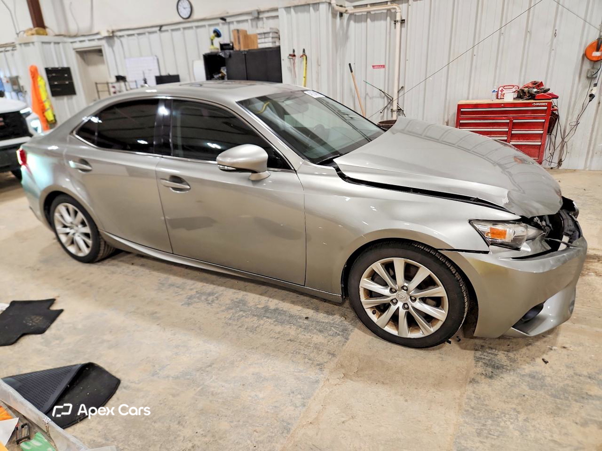 Lexus IS 2016