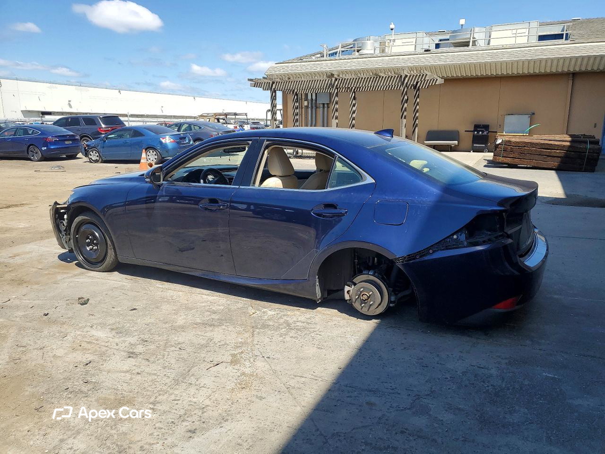 Lexus IS 2014