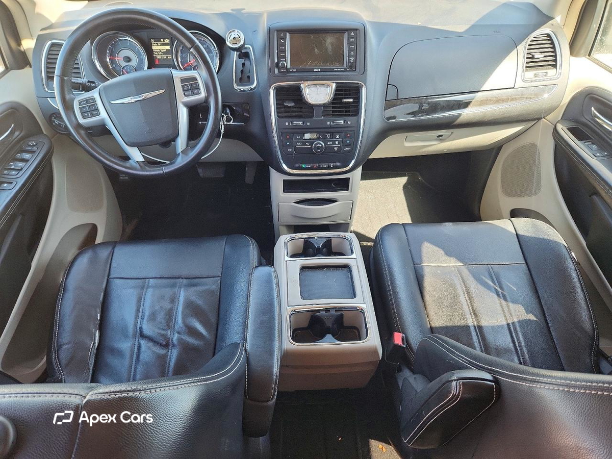 Chrysler Voyager 2013