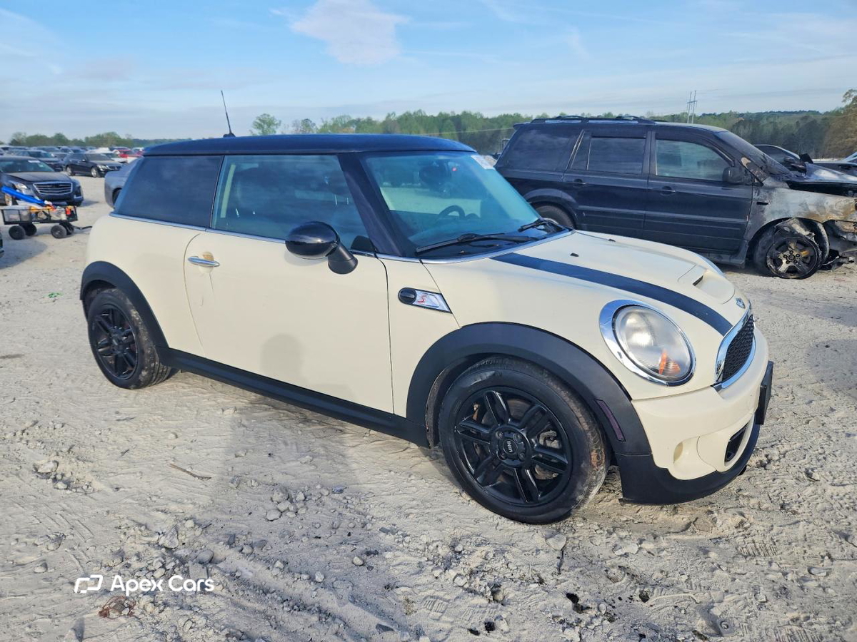 MINI Cooper 2012