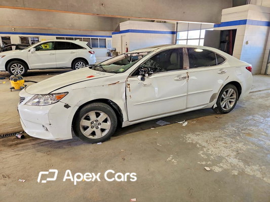 Lexus ES 2013 - Image 1 of 12