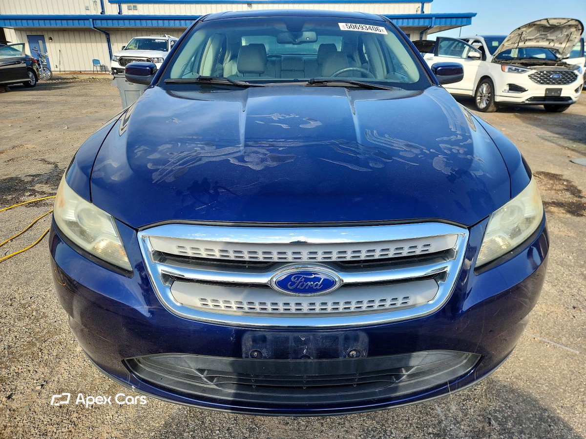 Ford Taurus 2011