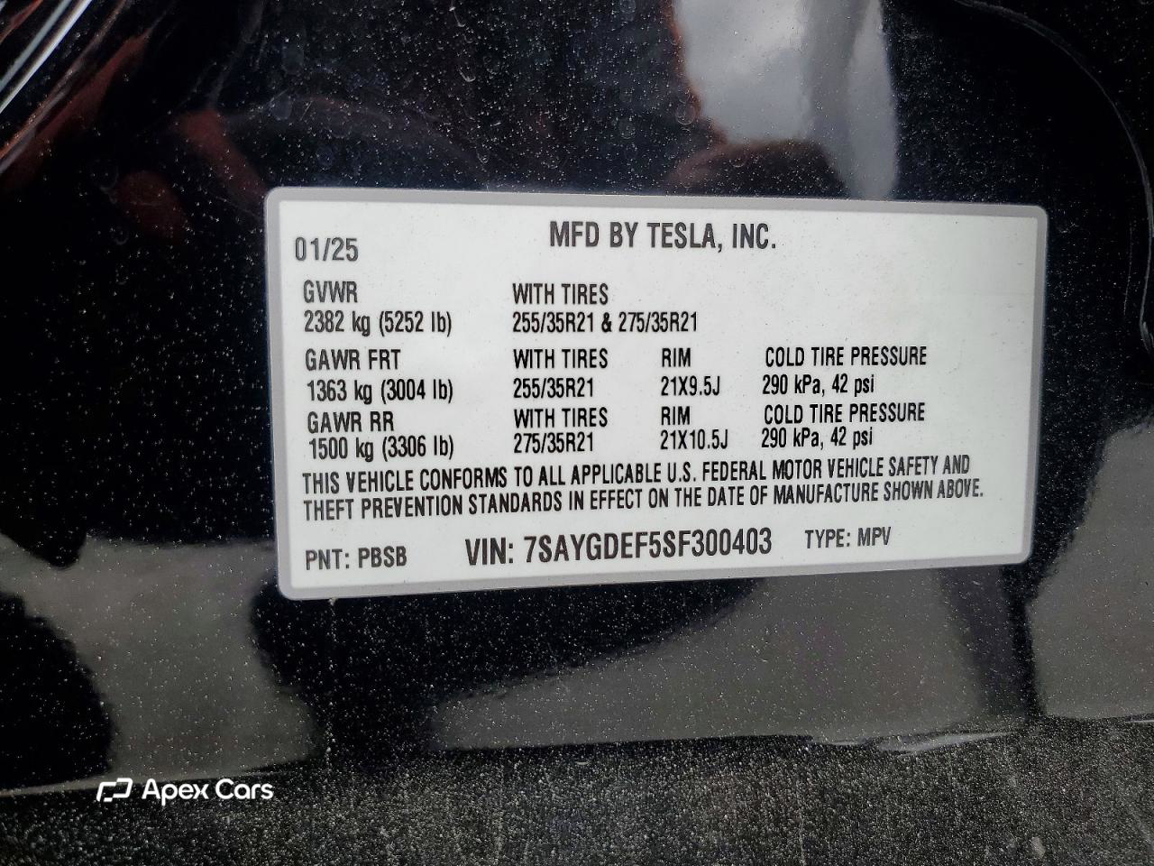 Tesla Model Y 2025