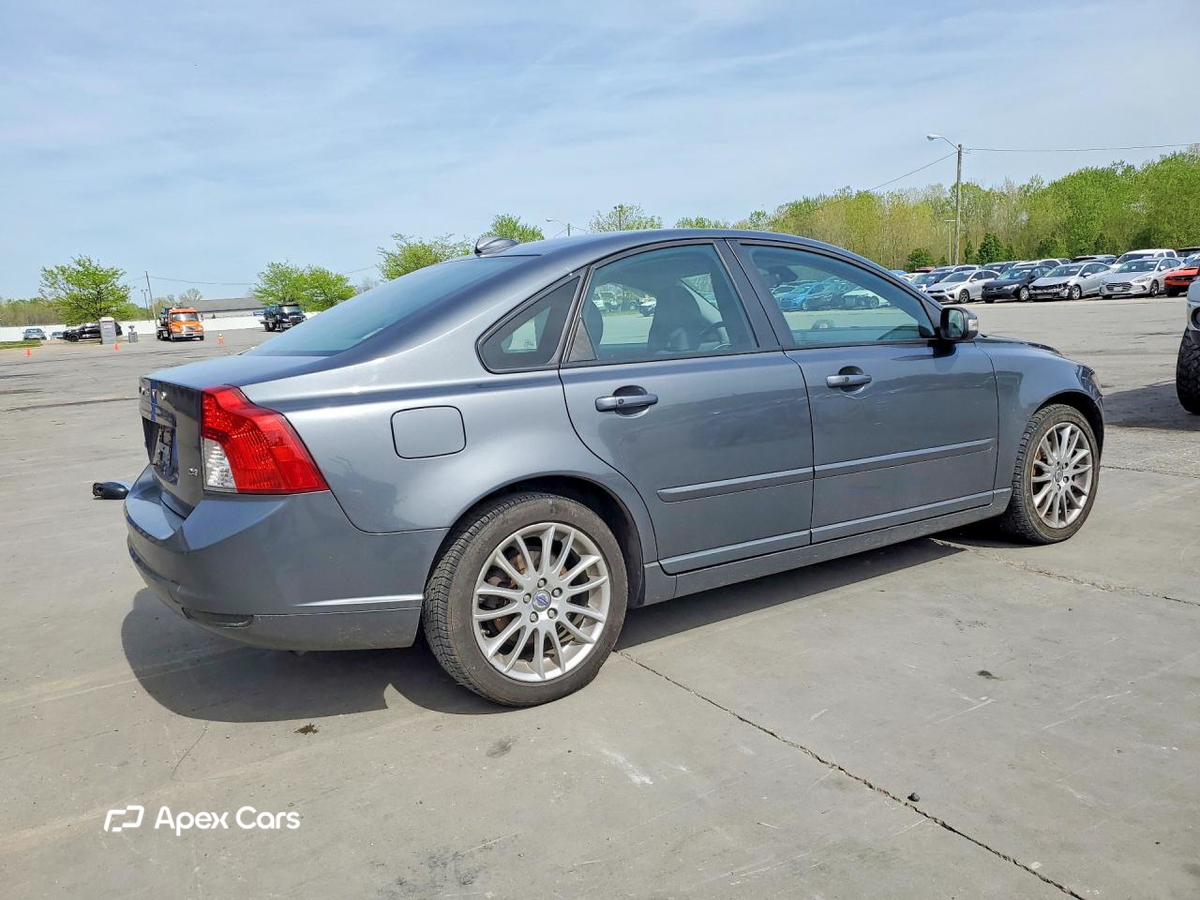 Volvo S40 2010