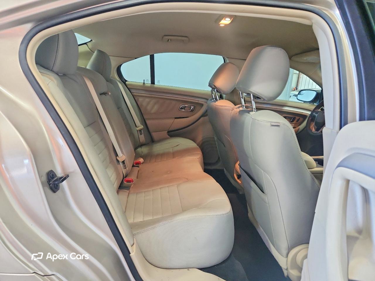 Ford Taurus 2017