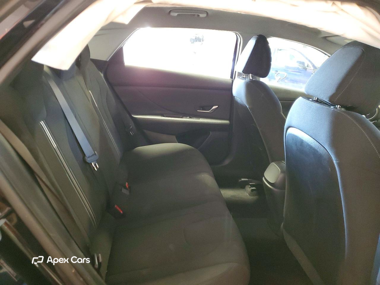 Hyundai Elantra 2023