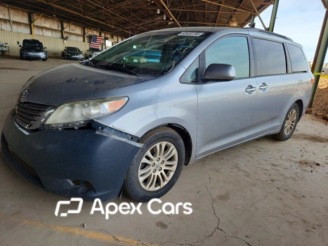 Toyota Sienna 2016 - Image 1 of 13