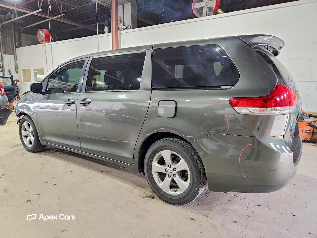 Toyota Sienna 2012