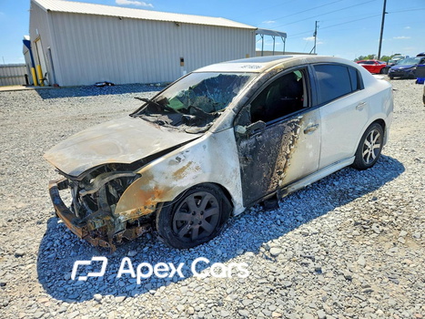 Nissan Sentra 2012 - Image 1 of 12