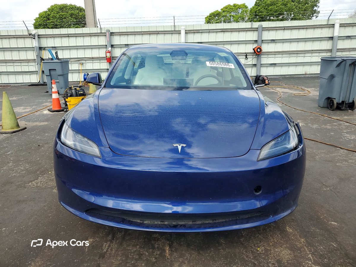 Tesla Model 3 2025