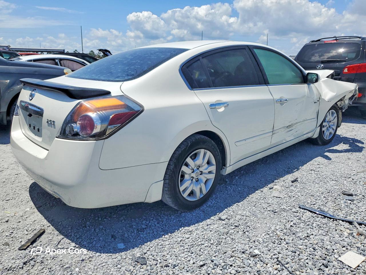 Nissan Altima 2012