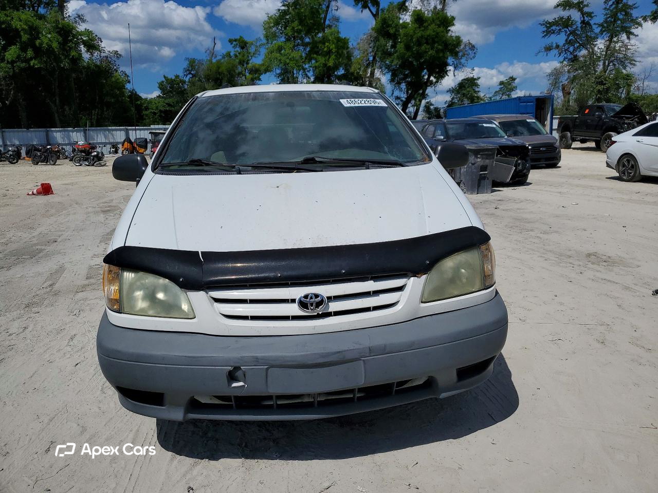 Toyota Sienna 2003