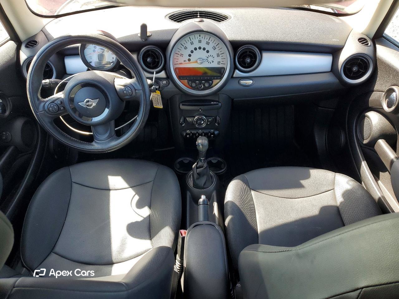 MINI Cooper 2011