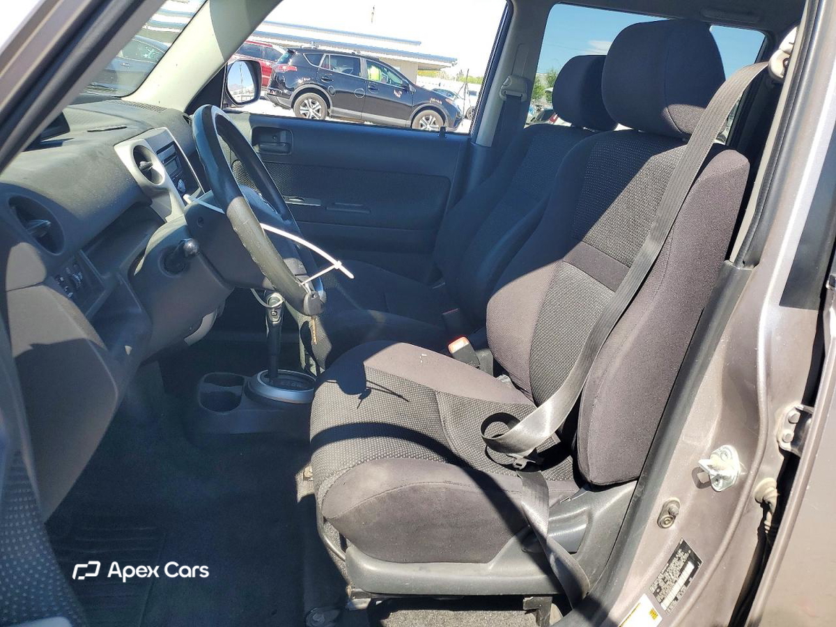 Scion xB 2005