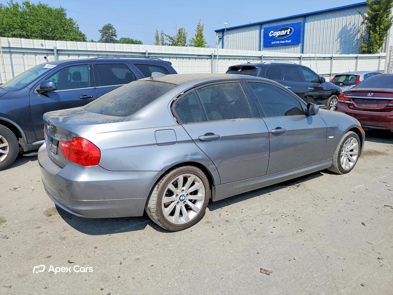 BMW Series 3 2011