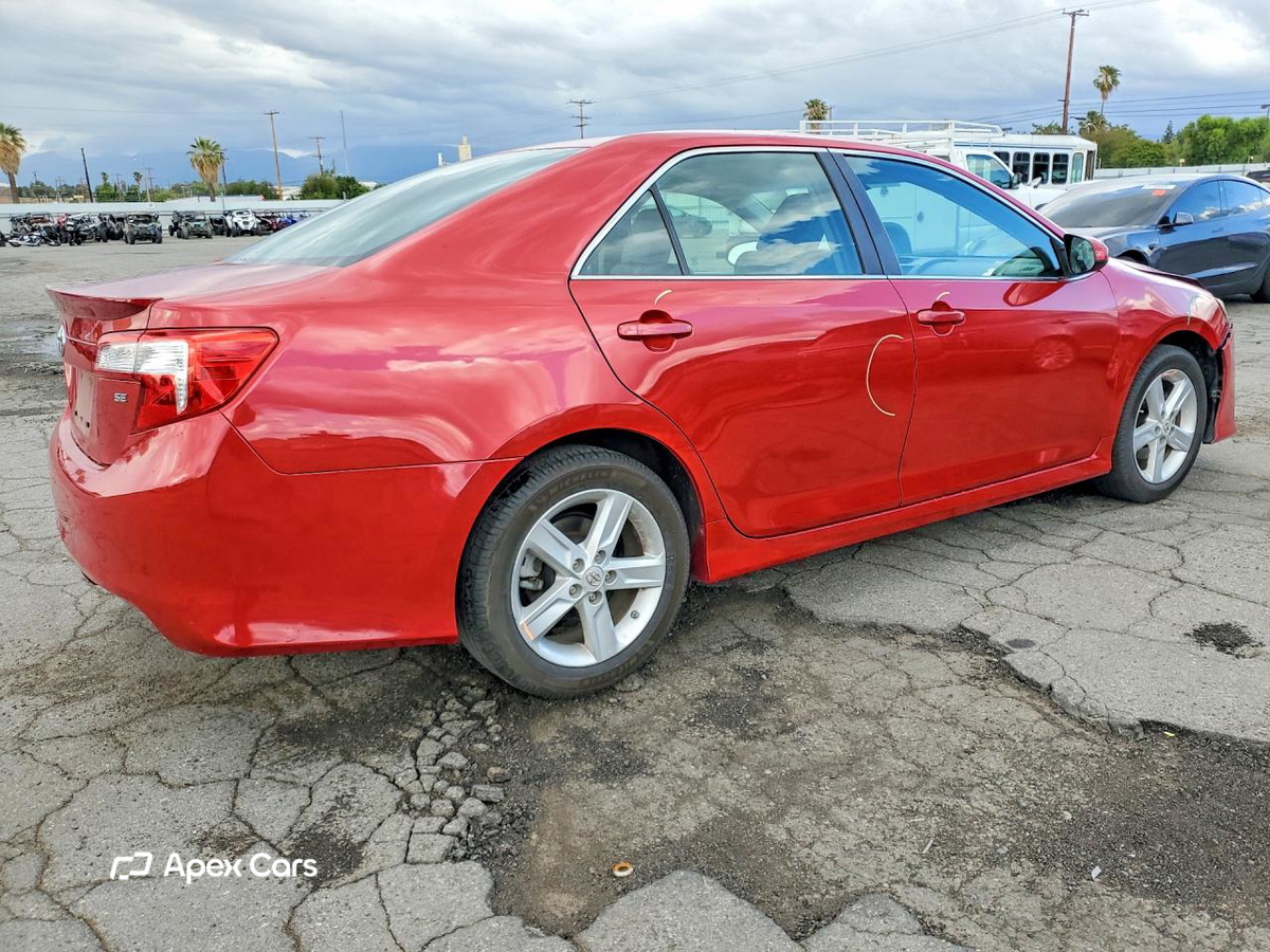 Toyota Camry 2012