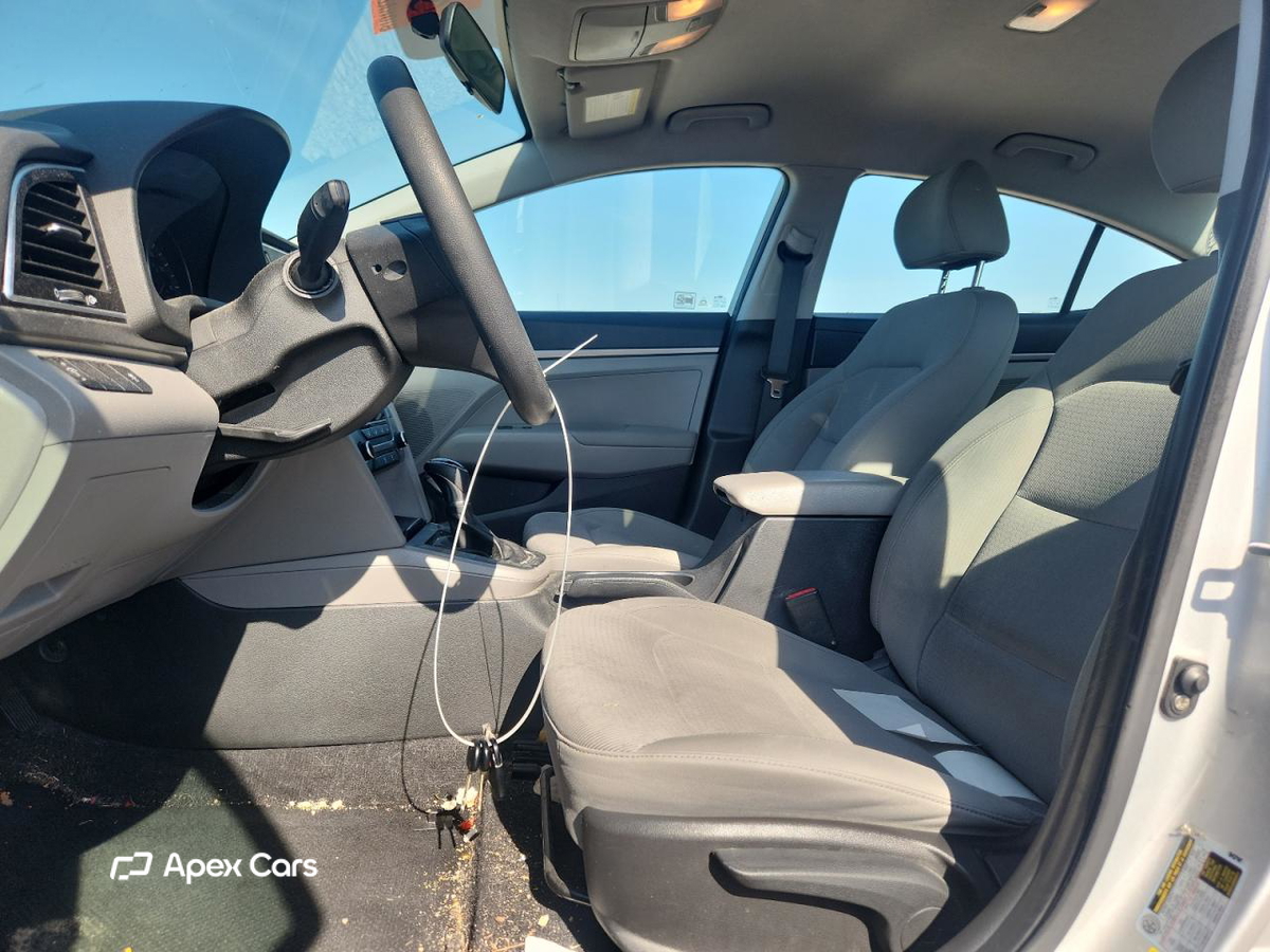 Hyundai Elantra 2017