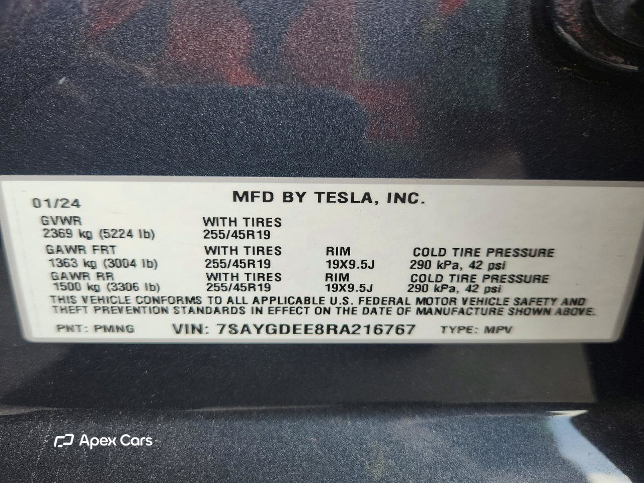 Tesla Model Y 2024