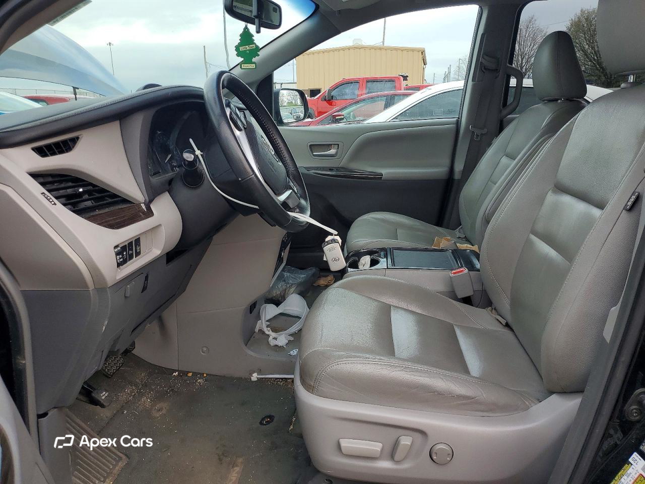 Toyota Sienna 2015