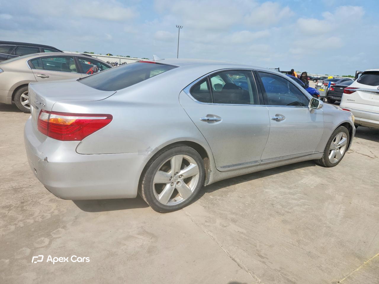 Lexus LS 2011