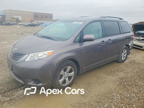 Toyota Sienna 2013 - Image 1 of 13