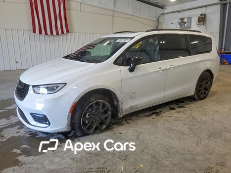 Chrysler Pacifica 2026 - Image 1 of 13
