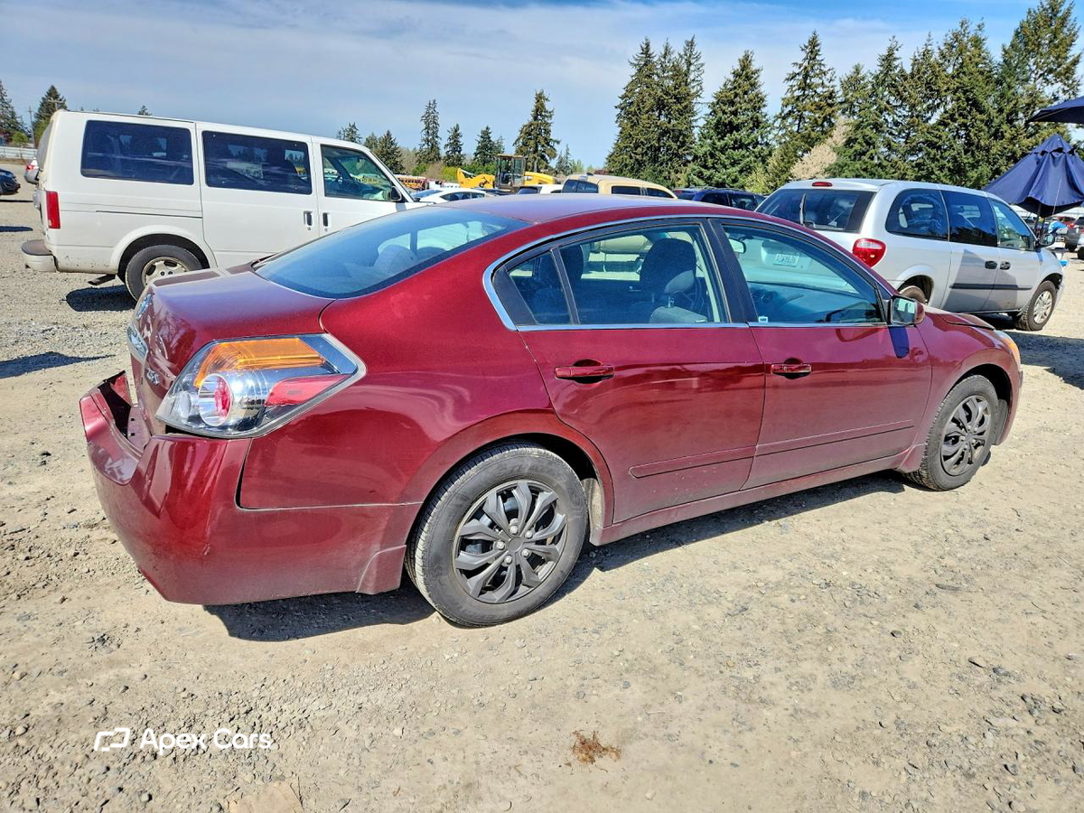 Nissan Altima 2011
