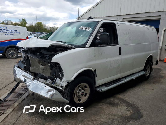 GMC Savana 2025 - Image 1 of 13