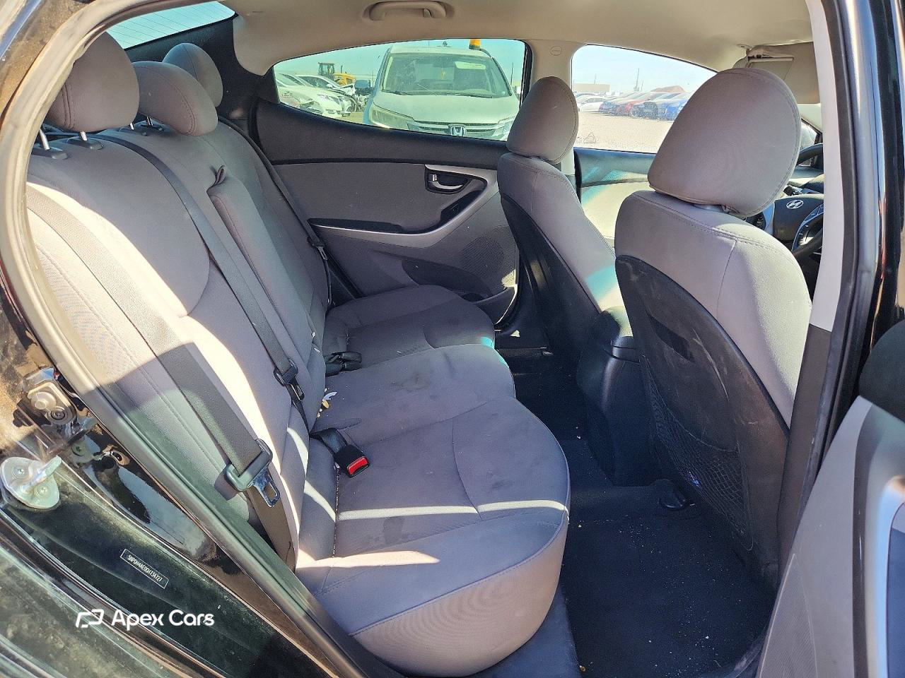 Hyundai Elantra 2016