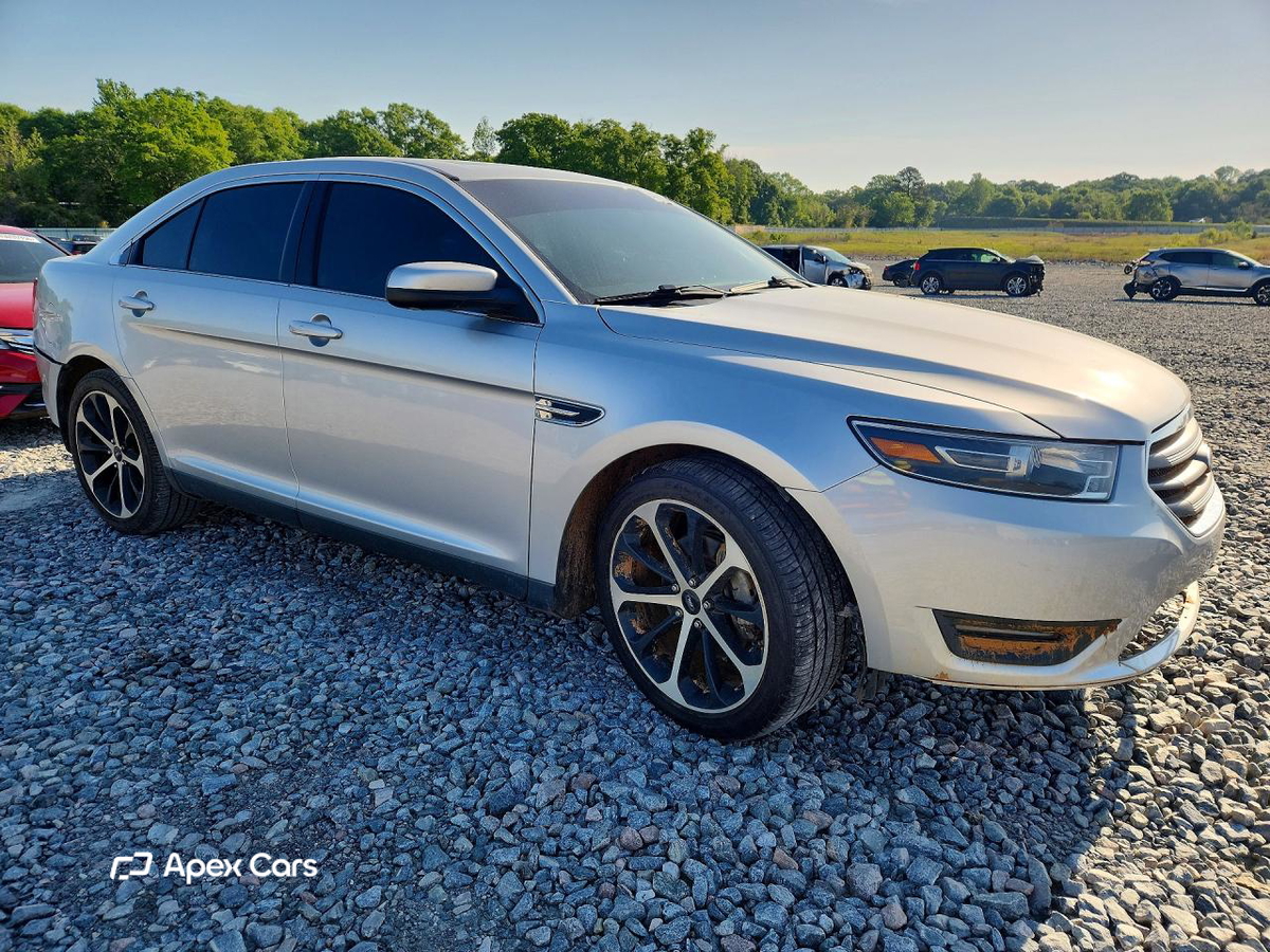 Ford Taurus 2015