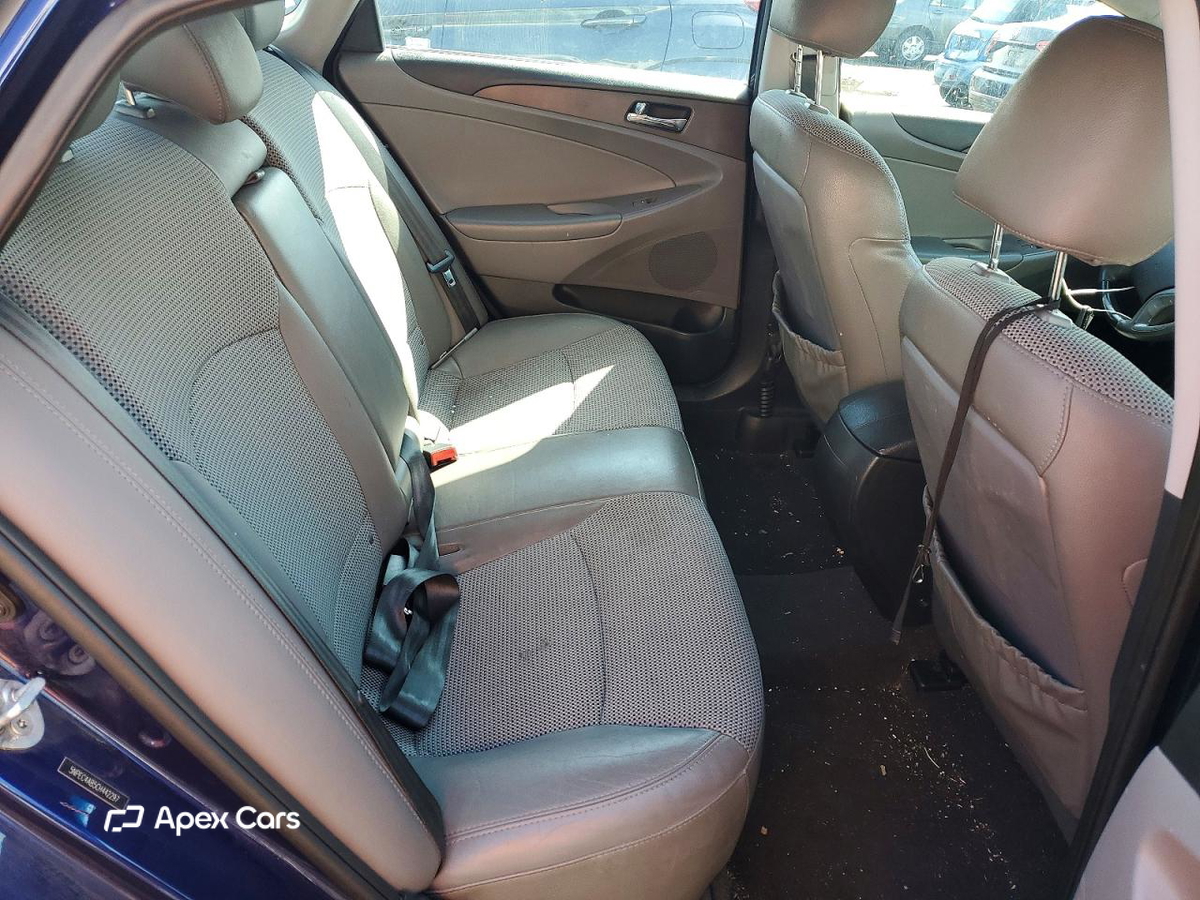 Hyundai Sonata 2012