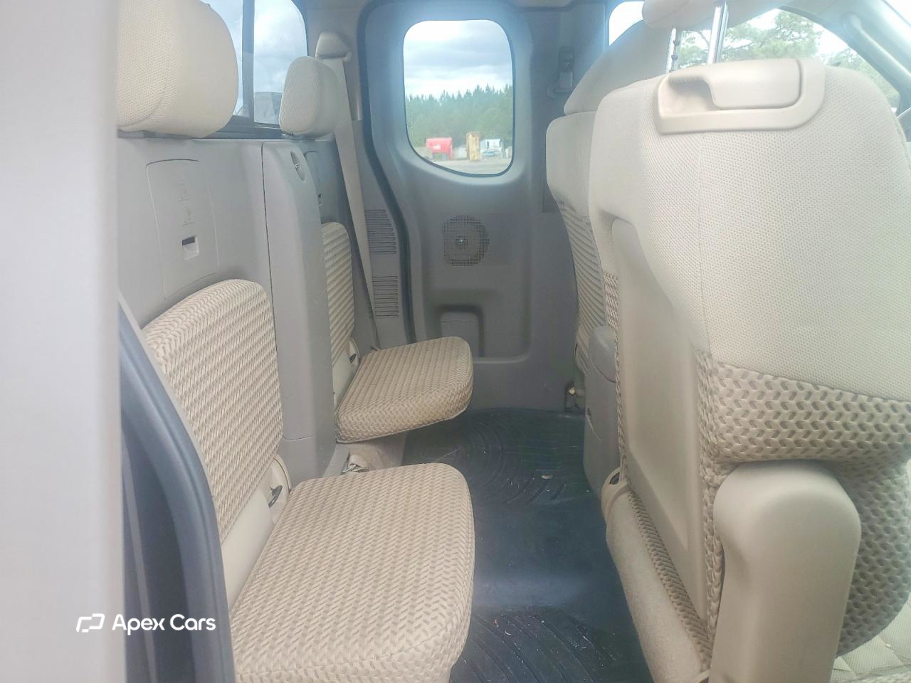 Nissan Navara (Frontier) 2011