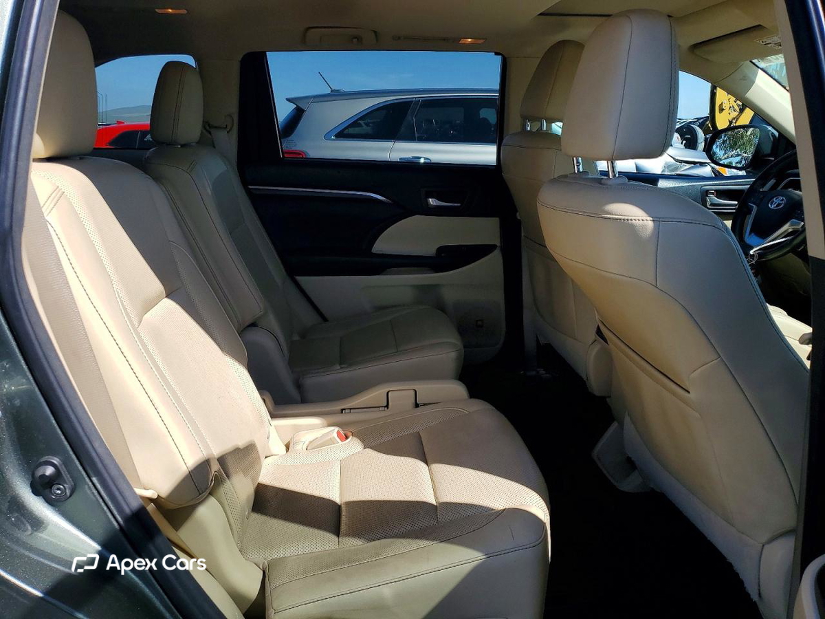 Toyota Highlander 2015