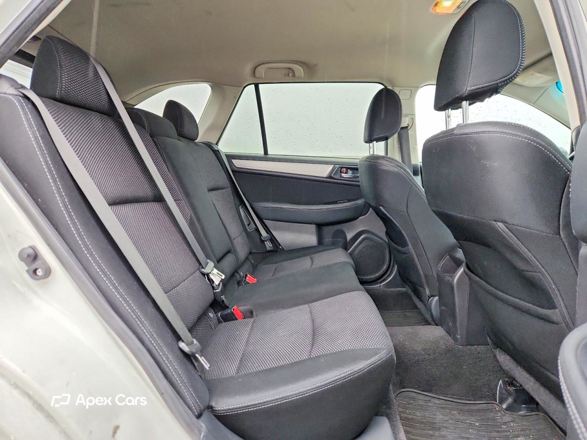 Subaru Outback 2015