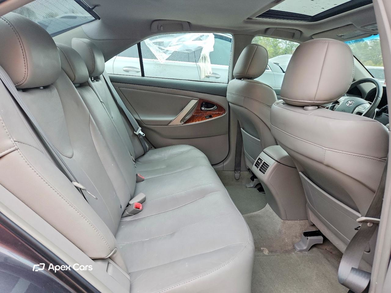 Toyota Camry 2011
