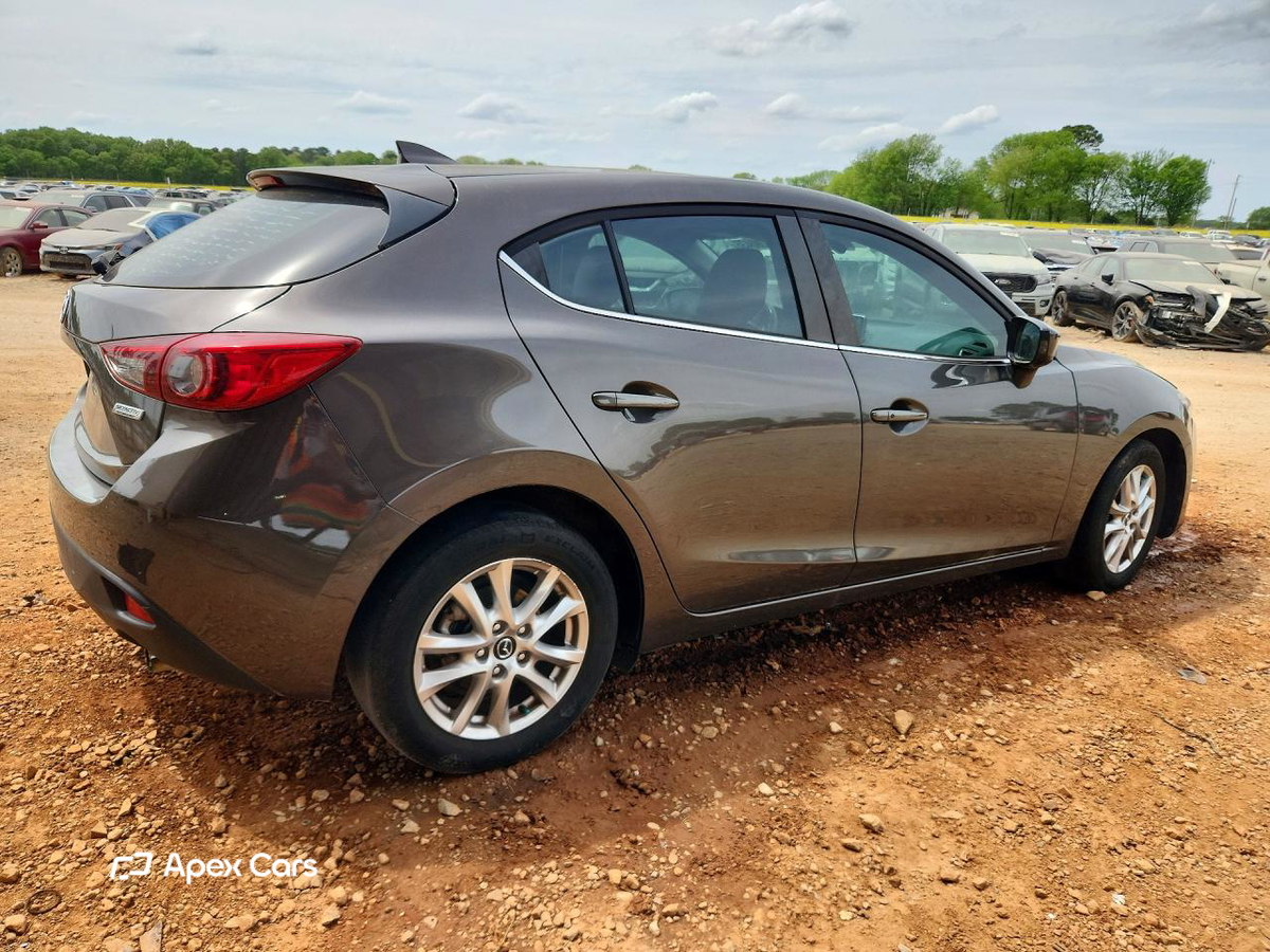 Mazda 3 2016