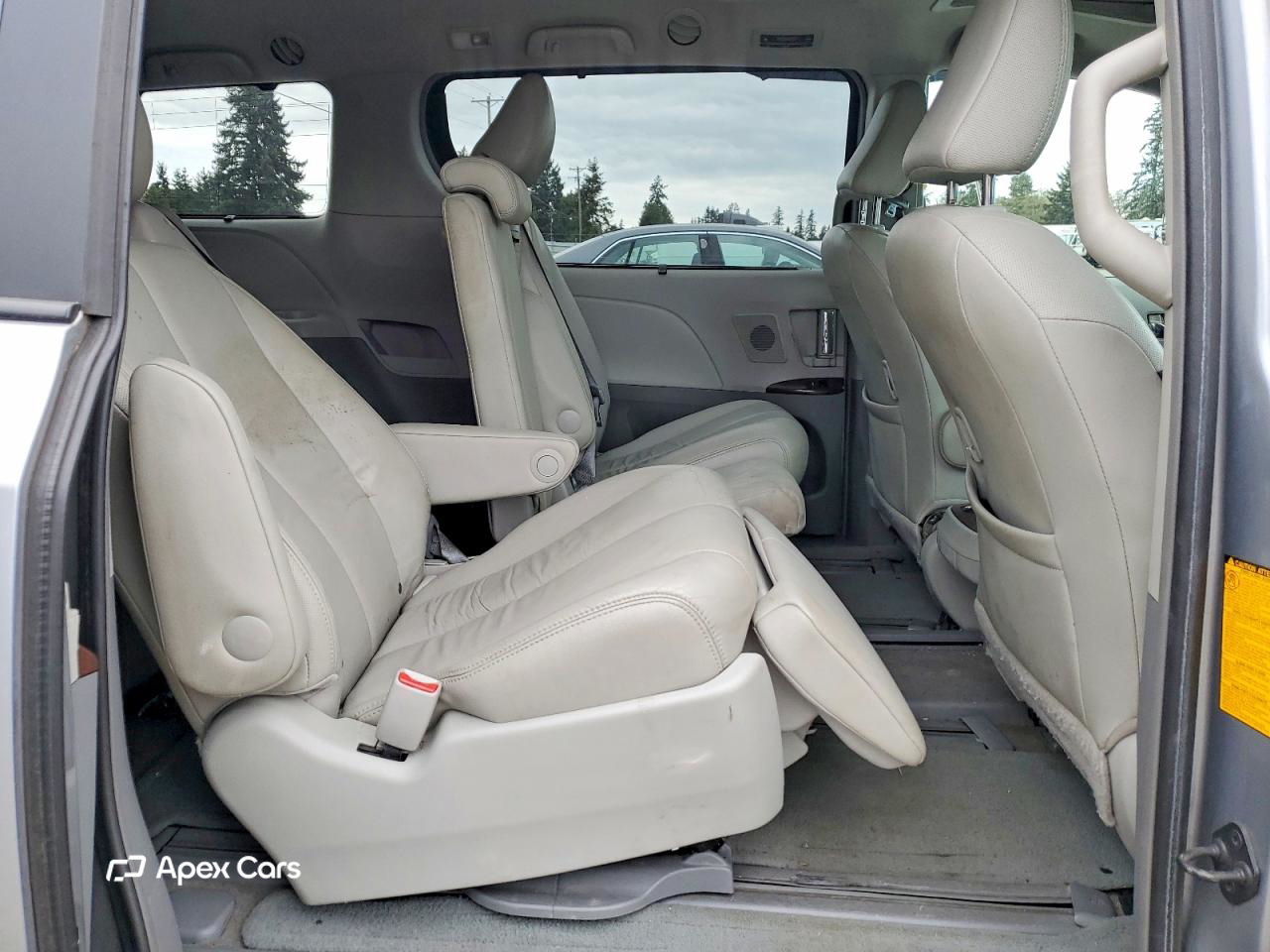Toyota Sienna 2013