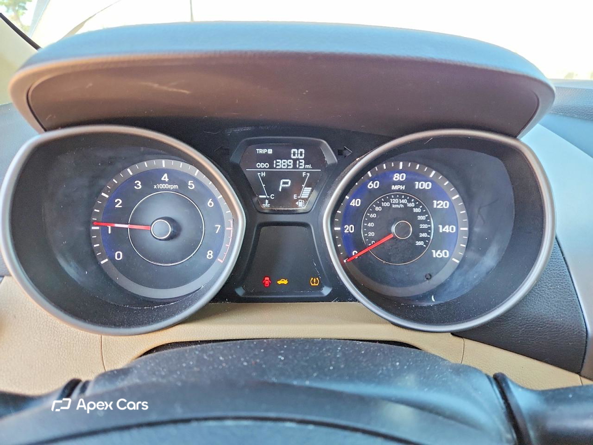 Hyundai Elantra 2013
