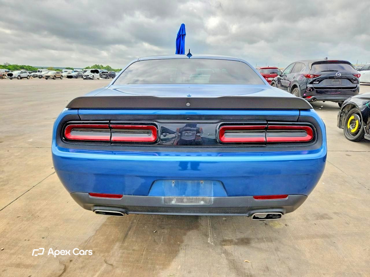Dodge Challenger 2021