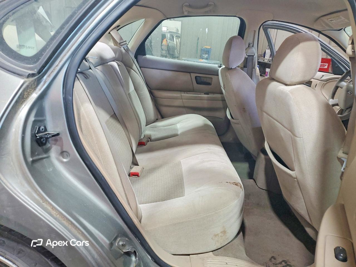 Ford Taurus 2004