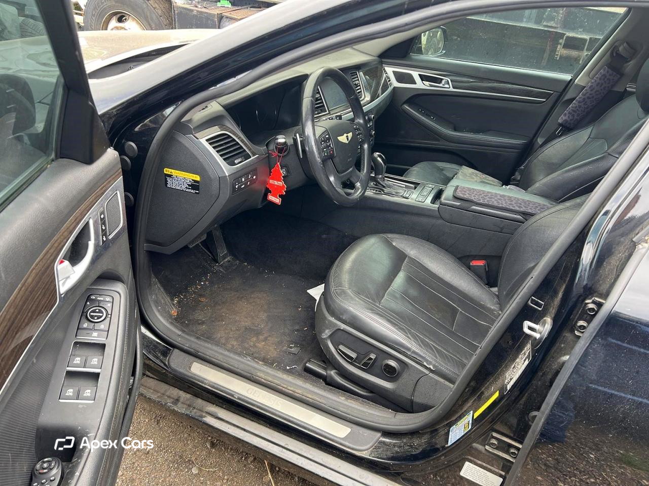 Hyundai Genesis 2015