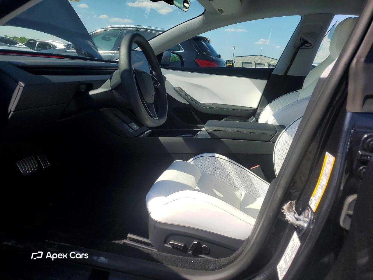 Tesla Model 3 2024