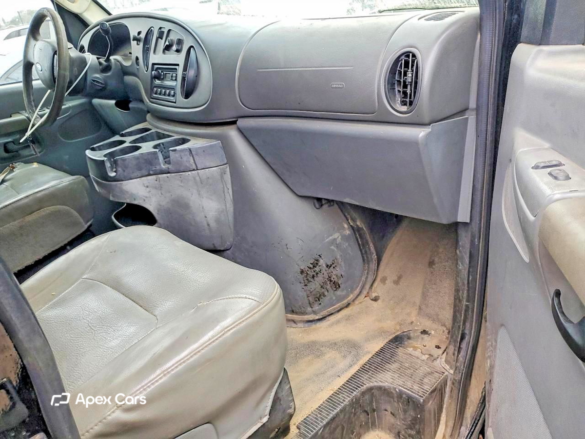 Ford Econoline 2008